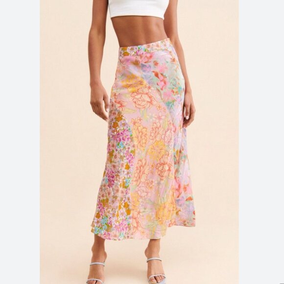 Anthropologie Dresses & Skirts - Anthropologie Kachel Midi Printed Silky Skirt size 8